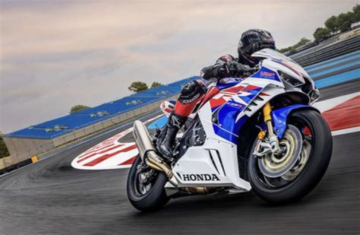 Which Is The Best 1000Cc Sports Bike Over The Past 15 Years For Performance Ride Ability And Reliability